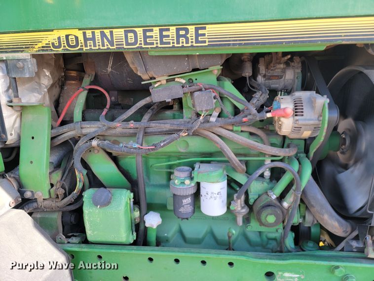 image for item ME9592 1996 John Deere 7600  tractor