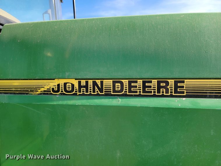 image for item ME9592 1996 John Deere 7600  tractor