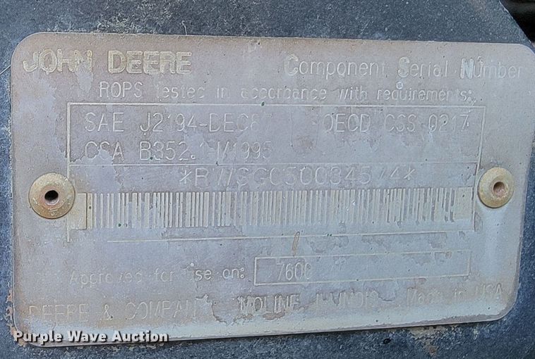 image for item ME9592 1996 John Deere 7600  tractor