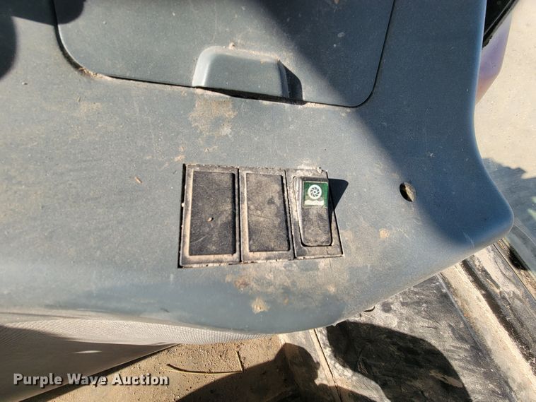 image for item ME9596 2005 McCormick MTX120  MFWD tractor