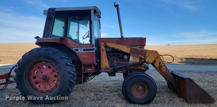 image for item ME9599 International 1086  tractor