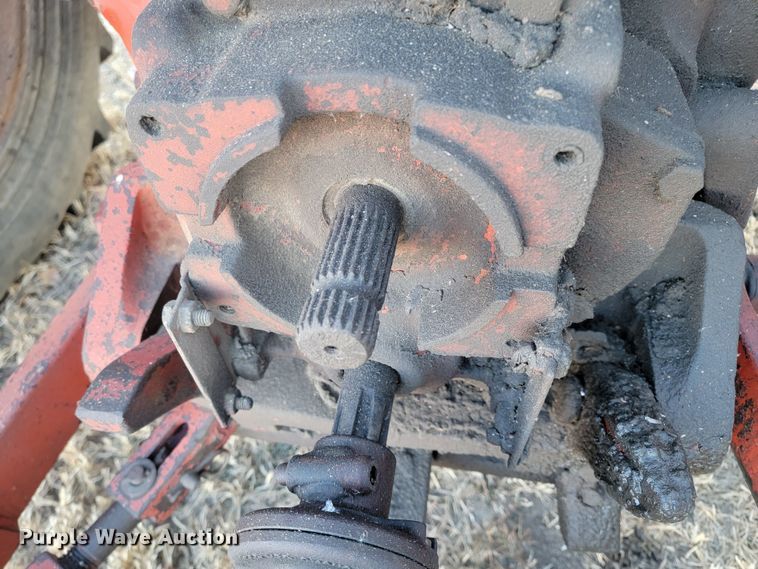 image for item ME9599 International 1086  tractor