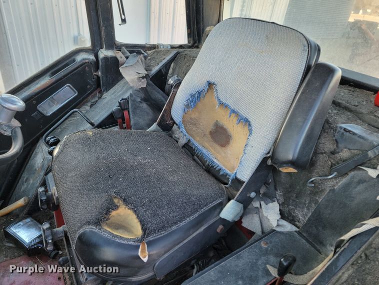 image for item ME9599 International 1086  tractor