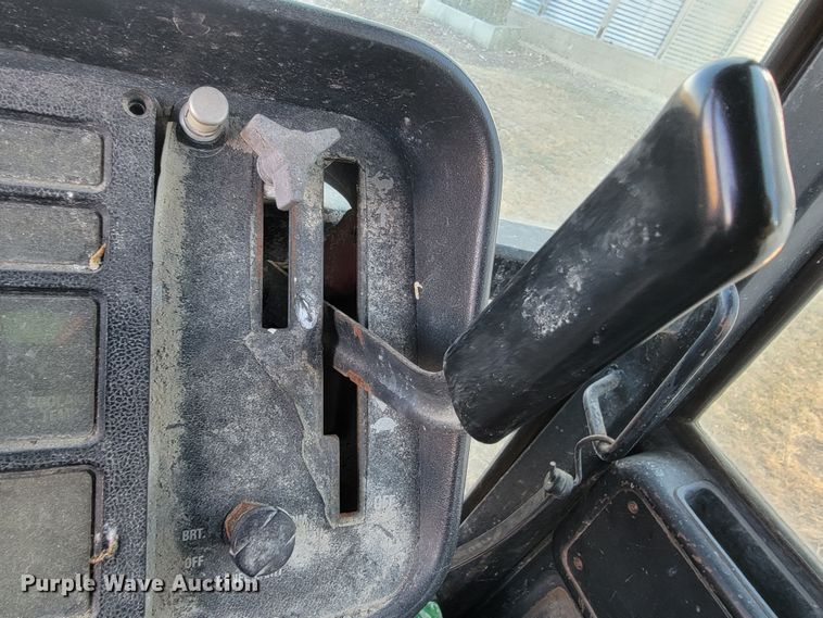 image for item ME9599 International 1086  tractor