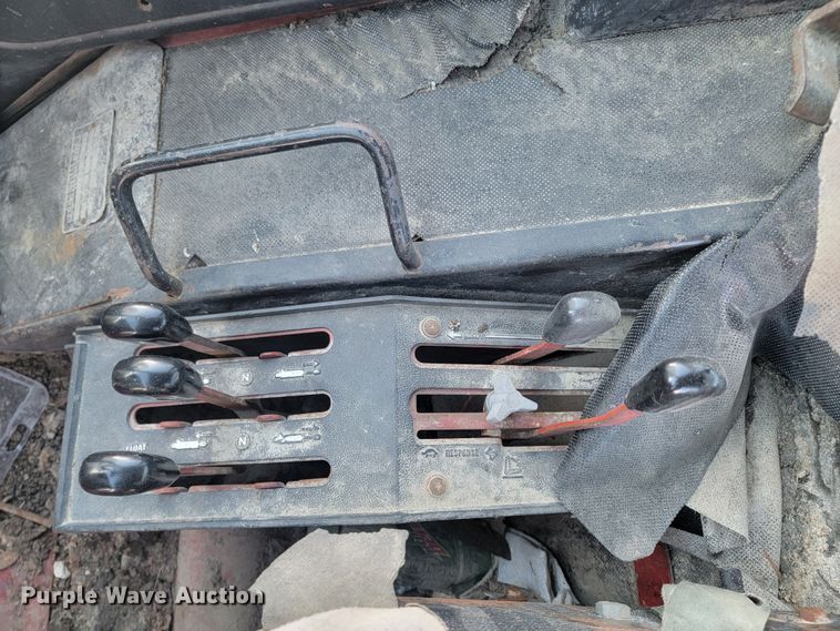 image for item ME9599 International 1086  tractor