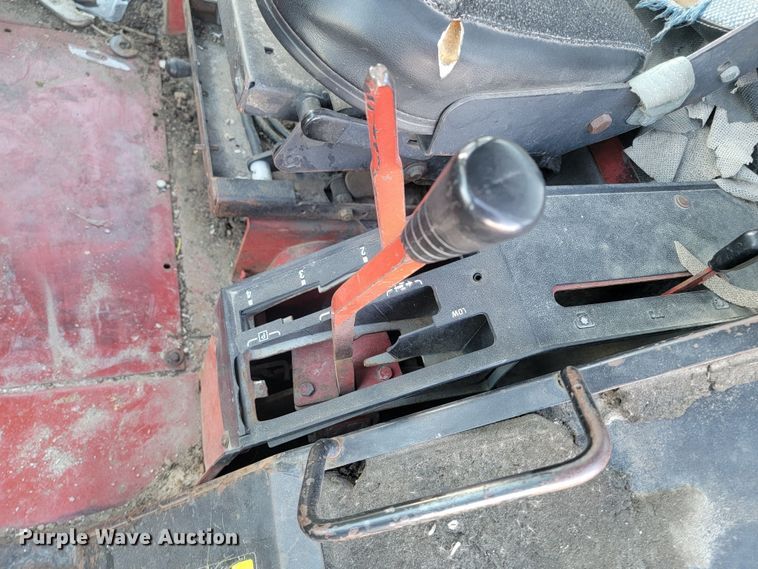 image for item ME9599 International 1086  tractor