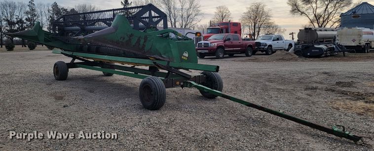 image for item ME9605 1992 John Deere 920  flex head