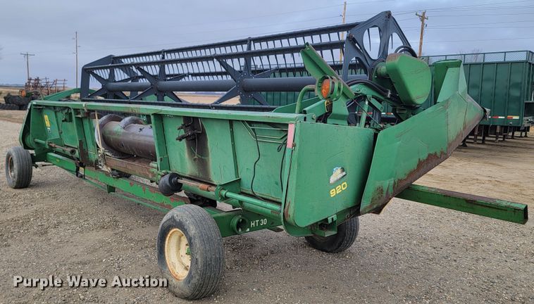 image for item ME9605 1992 John Deere 920  flex head