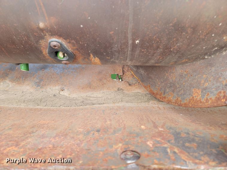 image for item ME9605 1992 John Deere 920  flex head