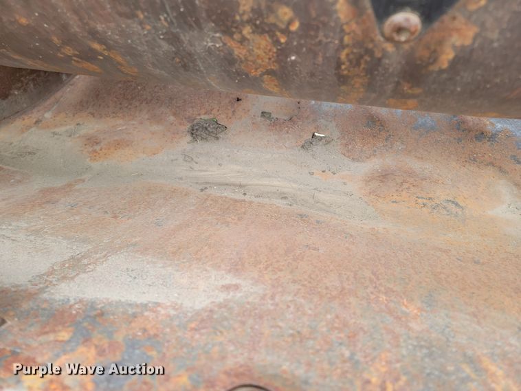 image for item ME9605 1992 John Deere 920  flex head