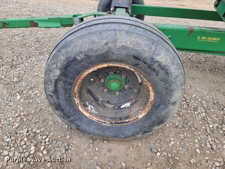 image for item ME9605 1992 John Deere 920  flex head