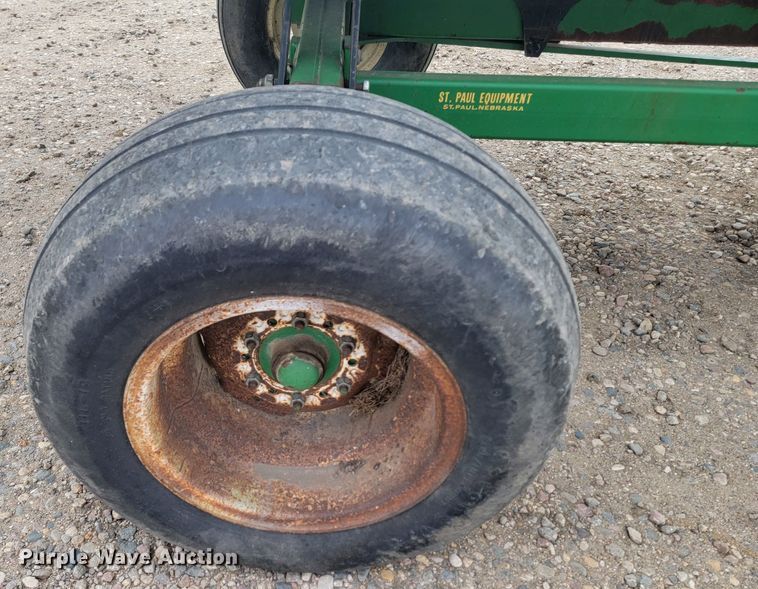 image for item ME9605 1992 John Deere 920  flex head