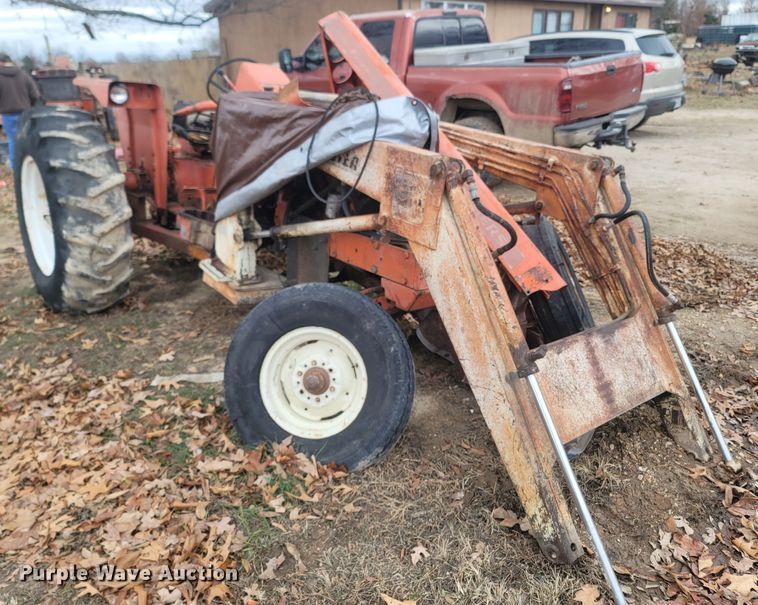 image for item MH9584 Allis Chalmers 171  tractor