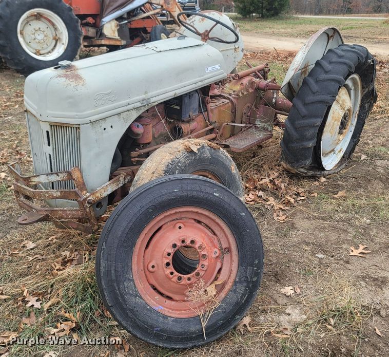 image for item MH9585 1949 Ford 8N  tractor