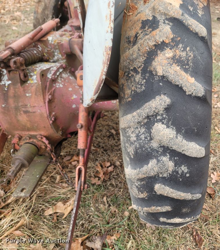 image for item MH9585 1949 Ford 8N  tractor