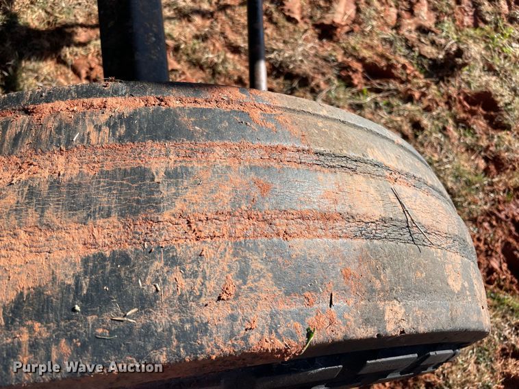 image for item MI9552 1965 Gleaner C  combine