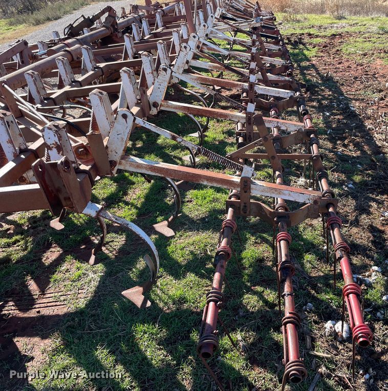 image for item MI9554 Field cultivator