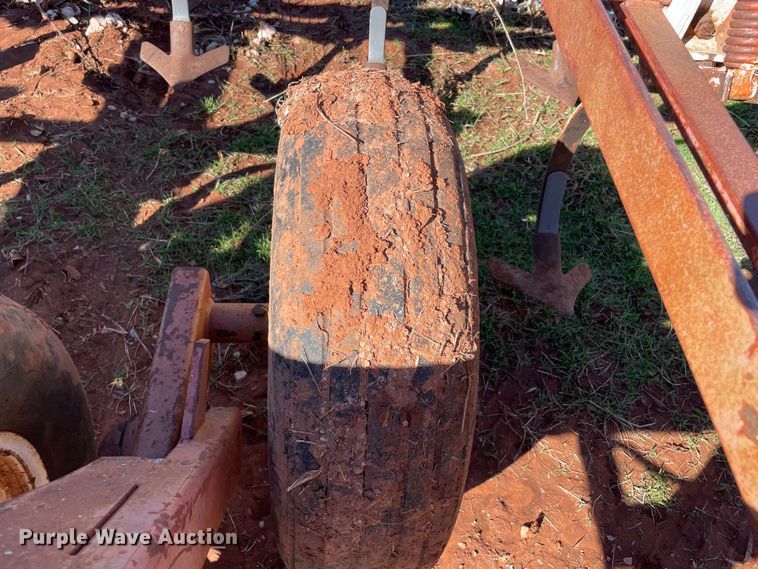 image for item MI9554 Field cultivator