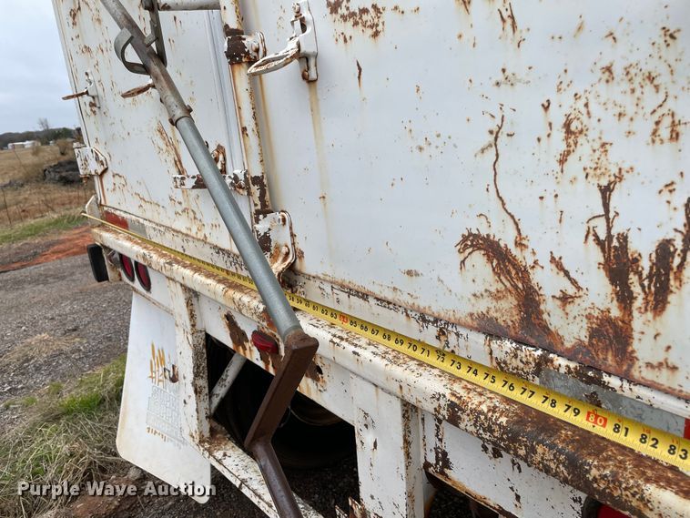 image for item MI9562 1974 Timpte  grain trailer