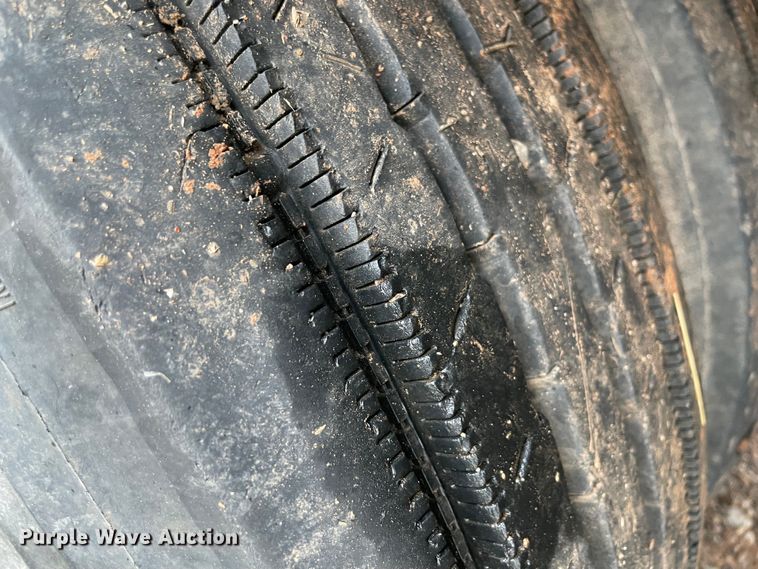 image for item MI9562 1974 Timpte  grain trailer