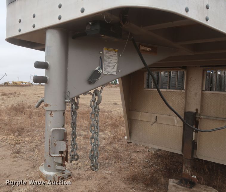 image for item MJ9240 2011 Liberty  livestock trailer