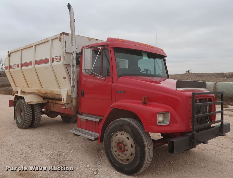 image for item MJ9241 1994 Freightliner FL70  feed mixer truck