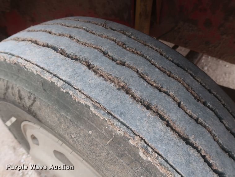 image for item MJ9241 1994 Freightliner FL70  feed mixer truck