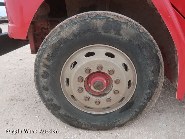 image for item MJ9241 1994 Freightliner FL70  feed mixer truck