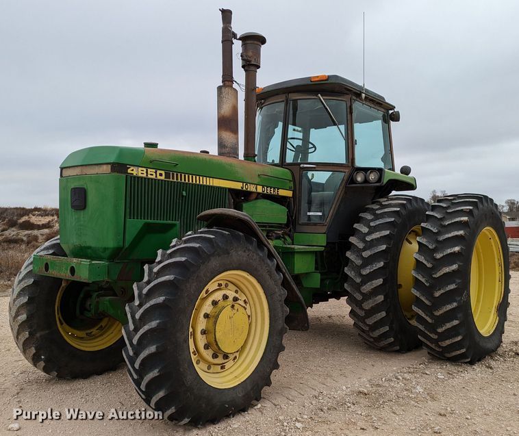 image for item MJ9242 1988 John Deere 4850  MFWD tractor