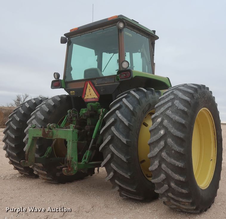 image for item MJ9242 1988 John Deere 4850  MFWD tractor