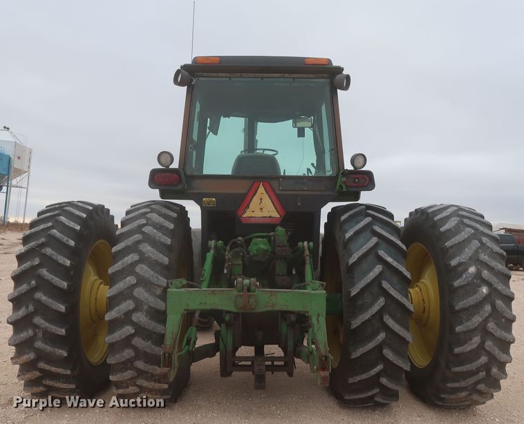 image for item MJ9242 1988 John Deere 4850  MFWD tractor