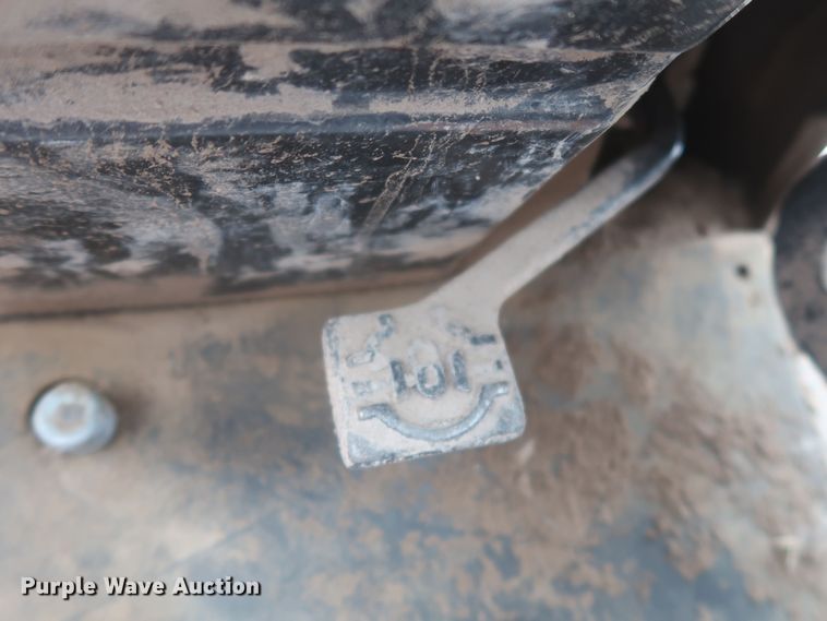 image for item MJ9242 1988 John Deere 4850  MFWD tractor