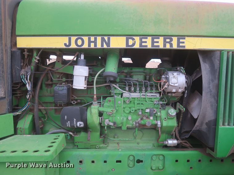 image for item MJ9242 1988 John Deere 4850  MFWD tractor