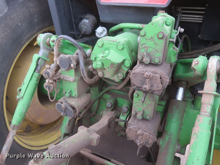 image for item MJ9242 1988 John Deere 4850  MFWD tractor