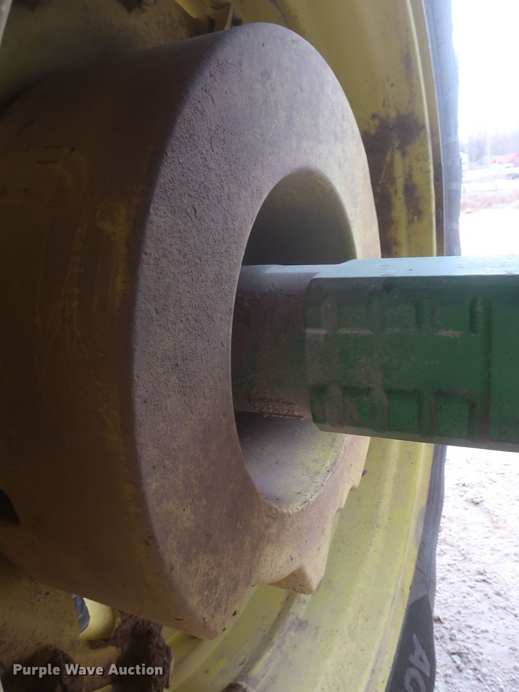 image for item MJ9242 1988 John Deere 4850  MFWD tractor