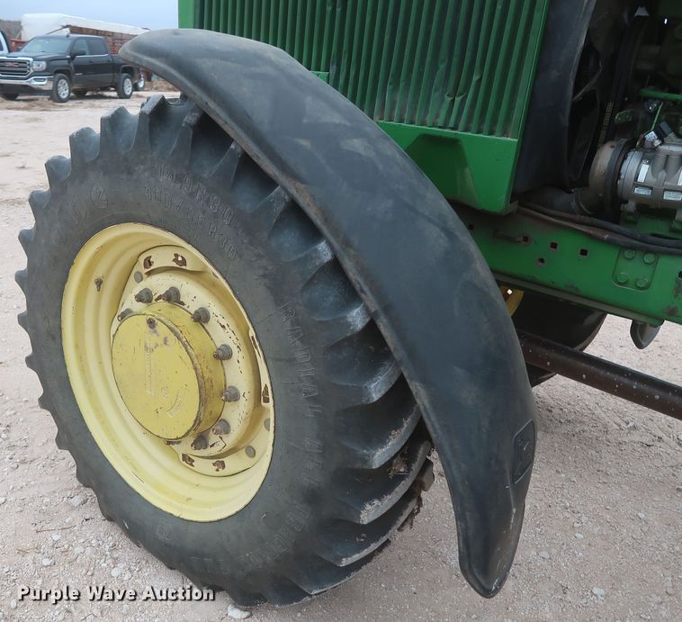 image for item MJ9242 1988 John Deere 4850  MFWD tractor