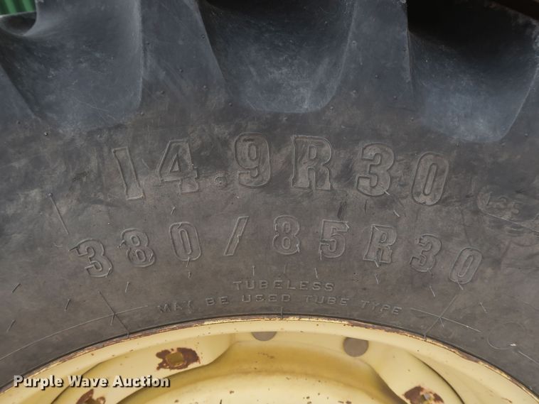 image for item MJ9242 1988 John Deere 4850  MFWD tractor