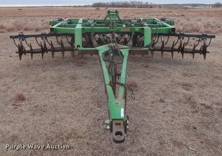 image for item MJ9245 John Deere 510  disk ripper