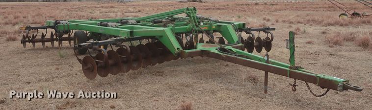 image for item MJ9245 John Deere 510  disk ripper