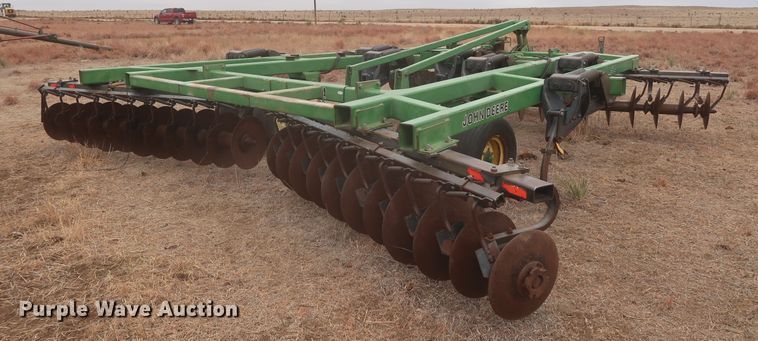 image for item MJ9245 John Deere 510  disk ripper