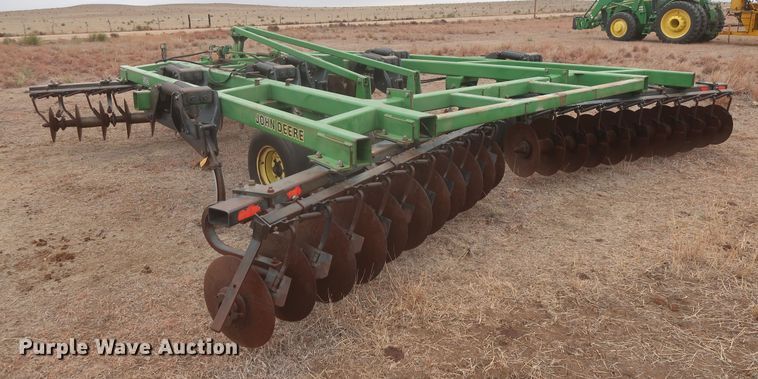 image for item MJ9245 John Deere 510  disk ripper