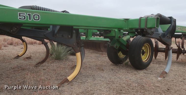 image for item MJ9245 John Deere 510  disk ripper