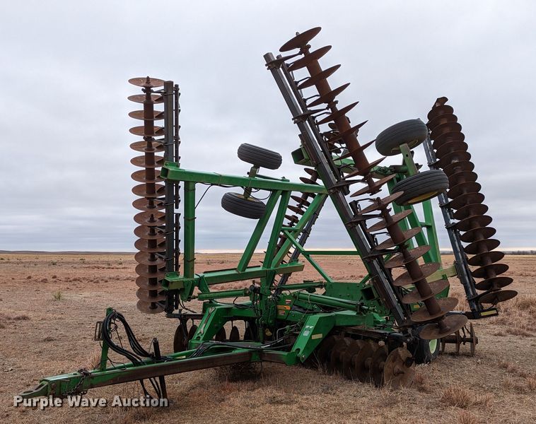 image for item MJ9247 John Deere 637  tandem disk