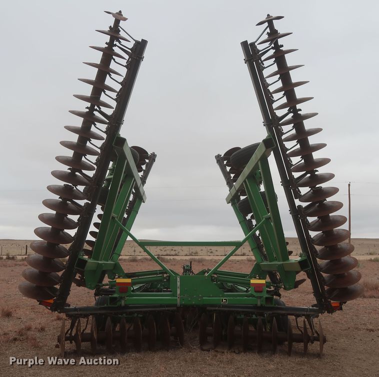 image for item MJ9247 John Deere 637  tandem disk