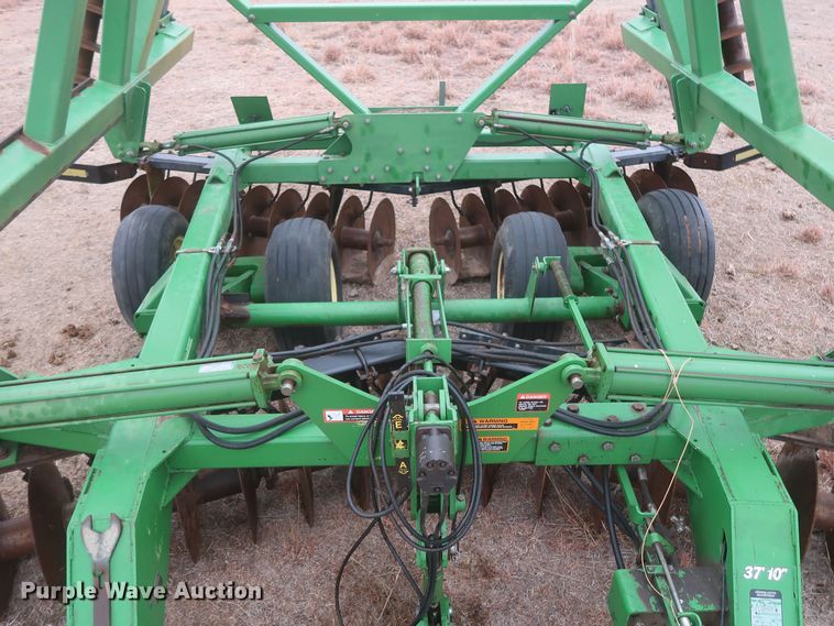 image for item MJ9247 John Deere 637  tandem disk