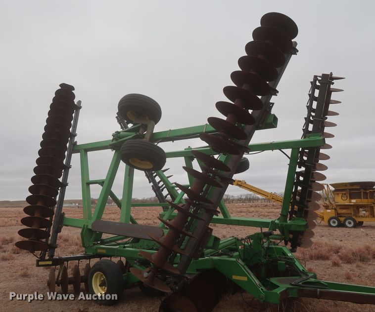 image for item MJ9247 John Deere 637  tandem disk