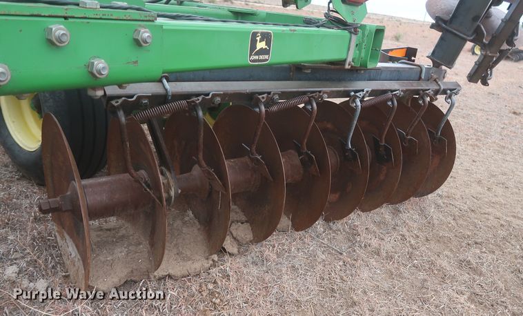 image for item MJ9247 John Deere 637  tandem disk