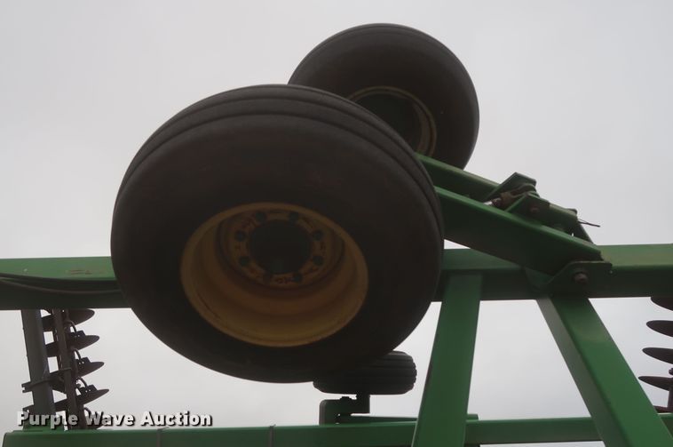 image for item MJ9247 John Deere 637  tandem disk