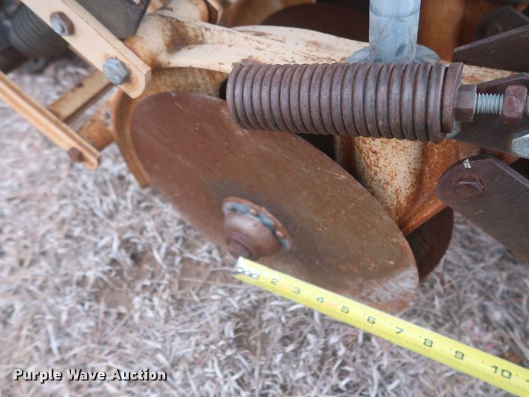 image for item MJ9248 John Deere 520  grain drill