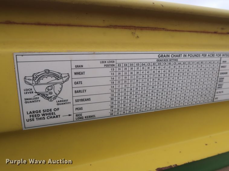 image for item MJ9248 John Deere 520  grain drill